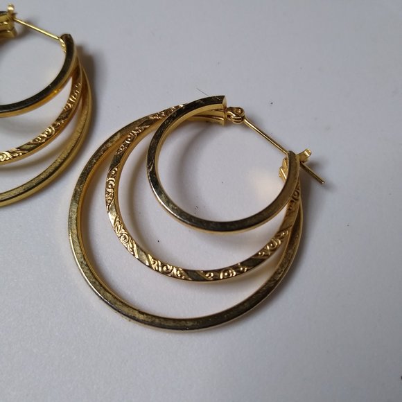 Circular Metal Layered Hoop Earrings - Picture 3 of 15
